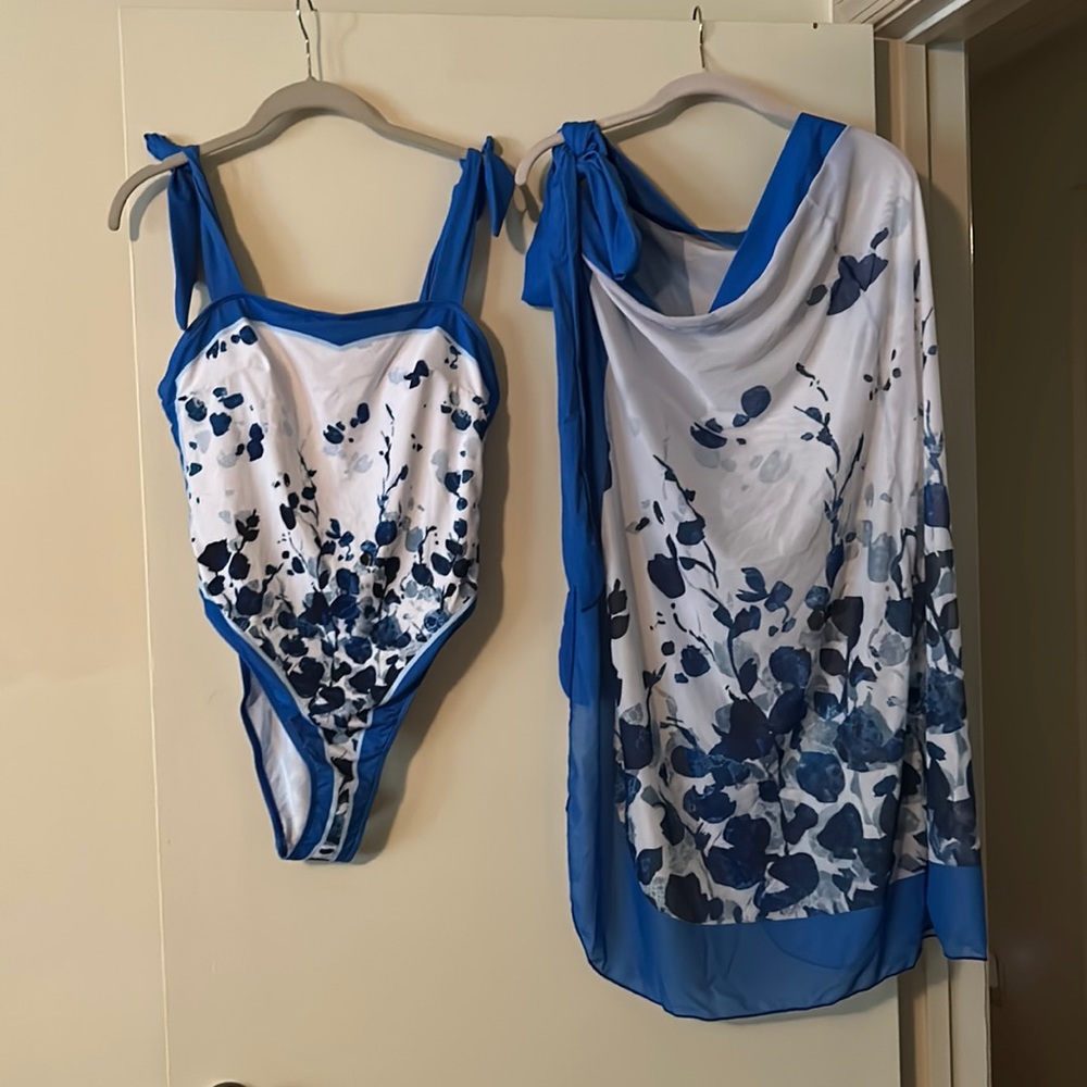 Bath suit and cover